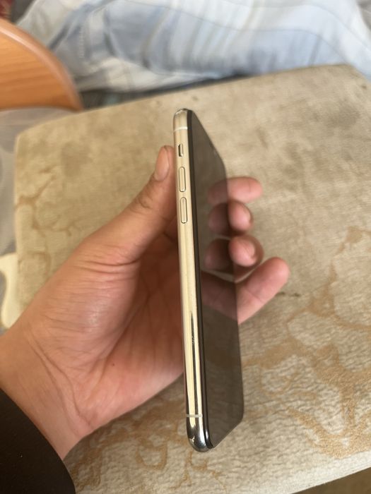 Продам Айфон 11про