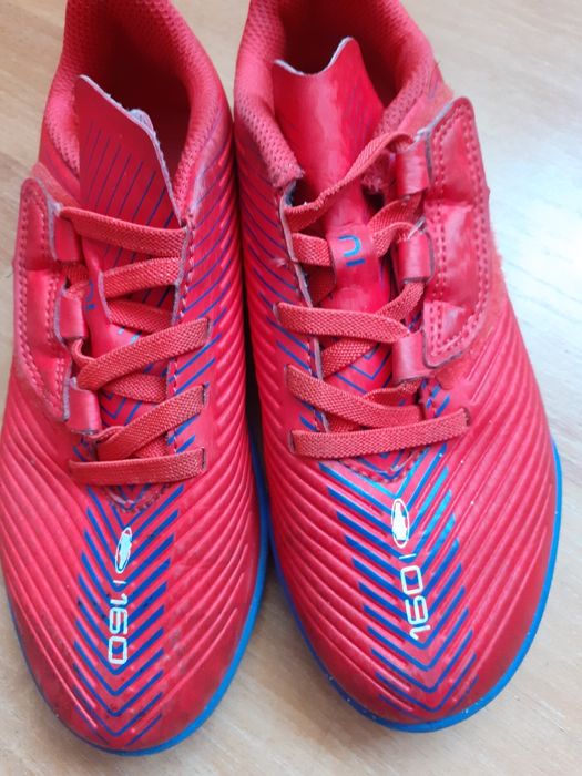 Adidași nr31 de fotbal