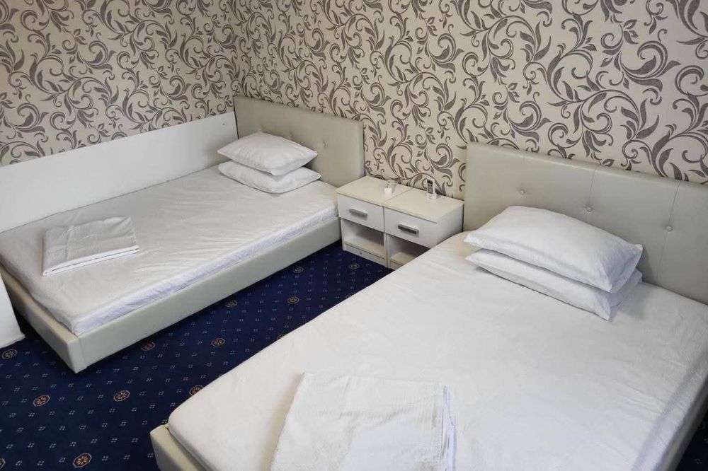 Inchiriez  camere la Vila Ysy pentru muncitori