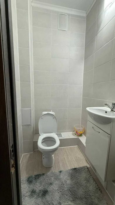Продам 2х комн кв с ремонтом