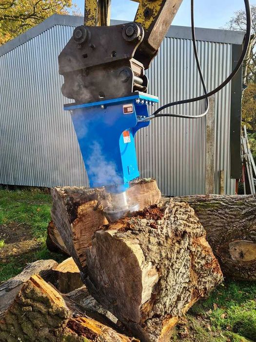 Con ptr. spart lemne miniexcavator, excavator, buldo, despicator lemne