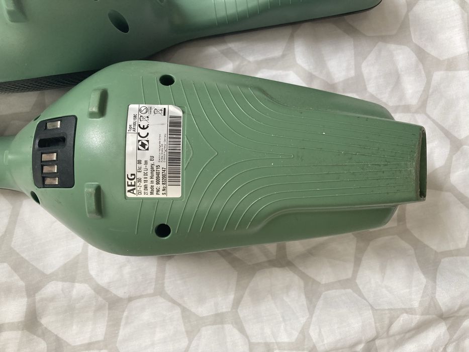 Aspirator AEG pret 100lei bucata
