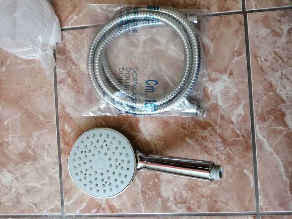 Set dus para + furtun Hansgrohe