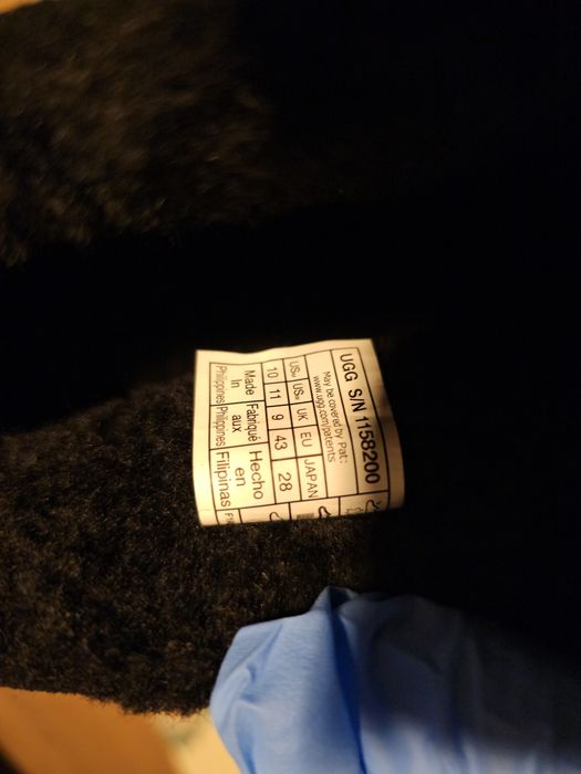 Cizmulita  noua bărbați UGG marimea 43