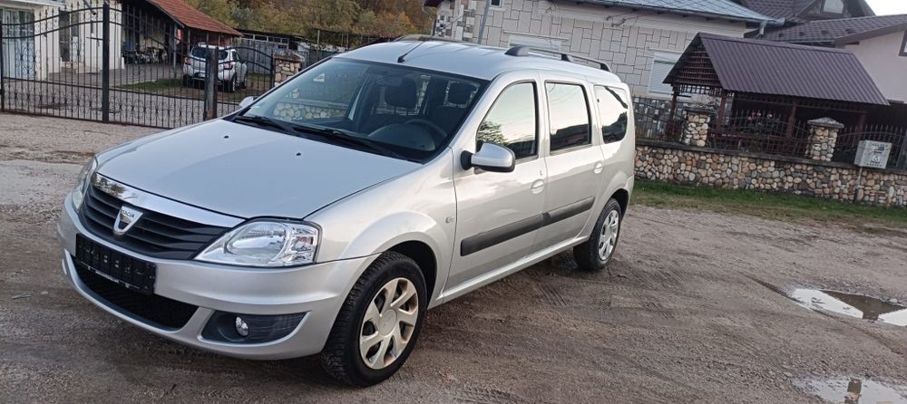 Dacia Logan Mcv An 2012 Motor 1.6 16 valve 7 locuri  euro 5
