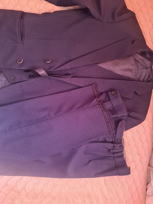 Продам 2тройки.почти новые