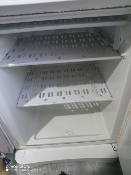 Холодильник Indesit