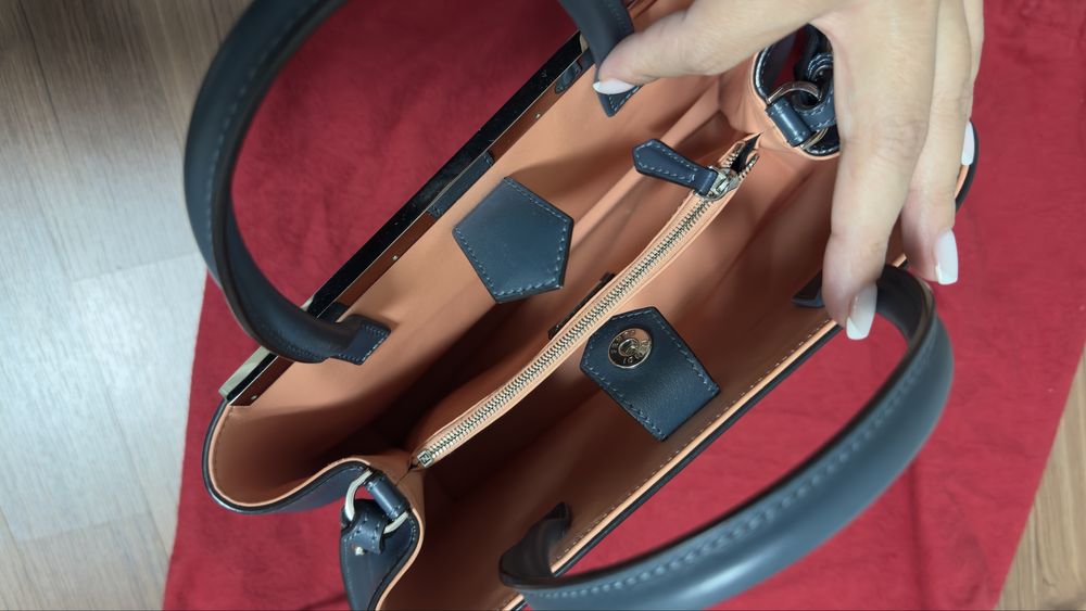 Срочно продаю сумка Фенди Оригинал