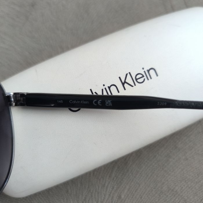 Оригинални слънчеви очила Calvin Klein