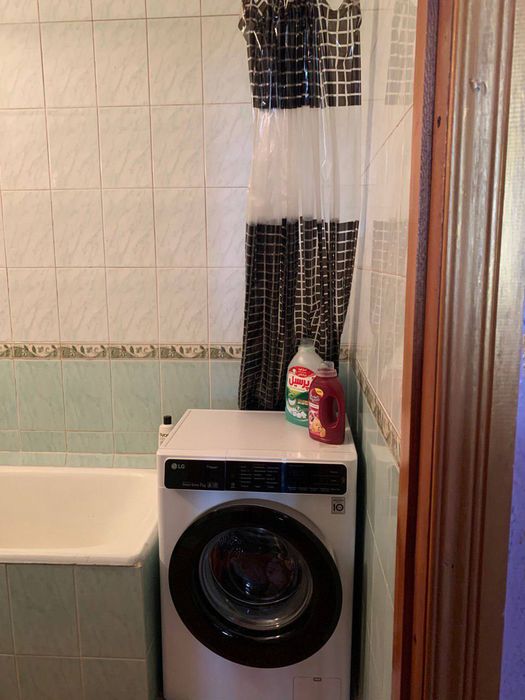 Продаётся 3/5/9 улучшенка, банковский дом, 86м2. Карасу 6 !