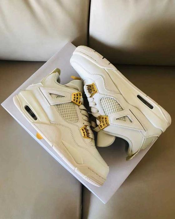 Jordan 4 Retro Metallic Gold EU45