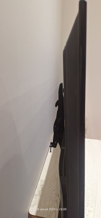 Продам телевизор смарт ROISON  65