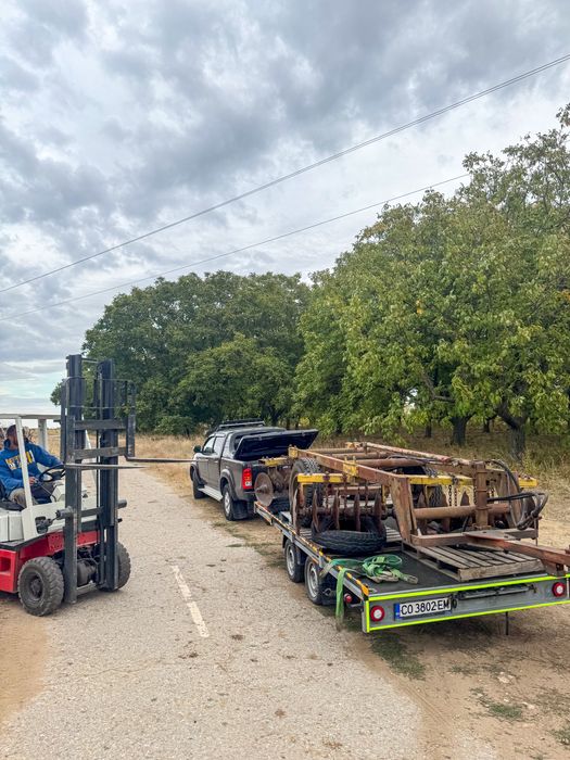 Пътна помощ/превоз/транспорт с платформа на техника, коли и т.н