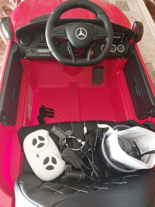 Акумулаторна кола Mercedes