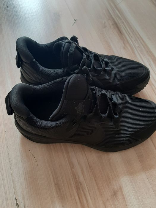 Adidasi nike copii marimea 33.5