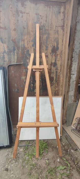 Мольберт с наброском