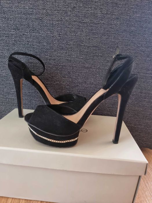 Sandale stradivarius