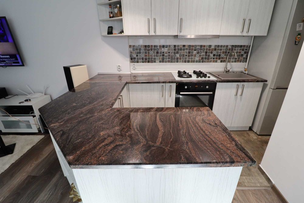 Blaturi din granit și marmură. Bucătărie, lavoar, polițe, masă.