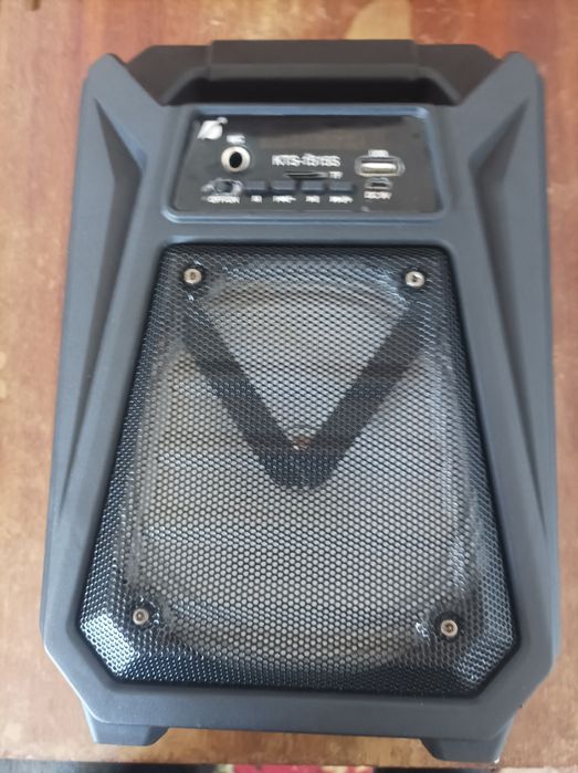 Мощна тонколона.