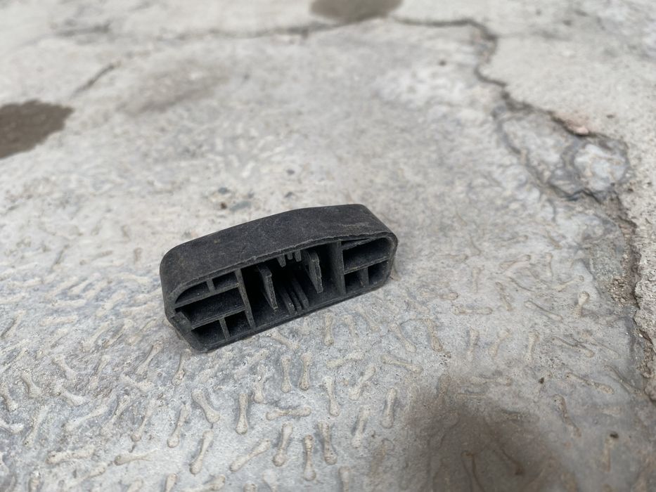 Продам на мерс коректор зеркал!