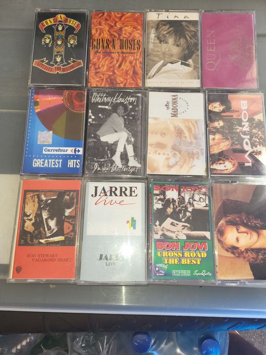 Casete audio clasice fară maneliști si cocala..