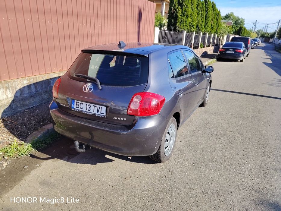 Vând Toyota Auris 1,6 benzină, 124cp