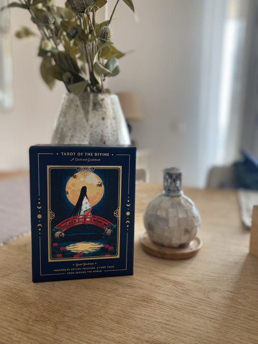 Set Tarot of the Divine – Yoshi Yoshitani, 78 cărți + ghid