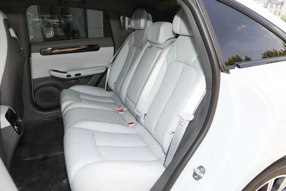 Leapmotor c01 comfort hybrid 216 naqd va halol nasiya