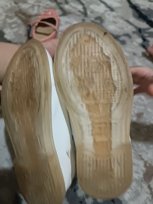 Qiz bola tufli 29 razmer yangi  50 ming