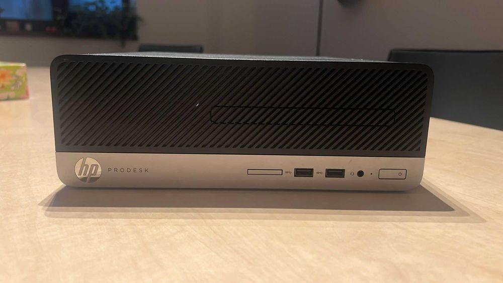 HP Powerdesk i5-9500 CPU mini  16GB SSD 500GB