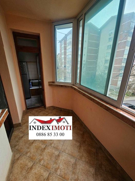 1+бокс, Аязмото, ет.2, малка тухлена сграда