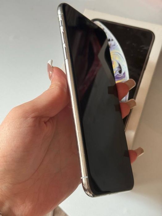 Продается телефон айфон!