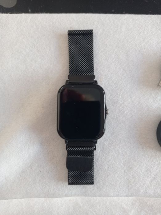 Смарт часовник  с магнитна метална верижка