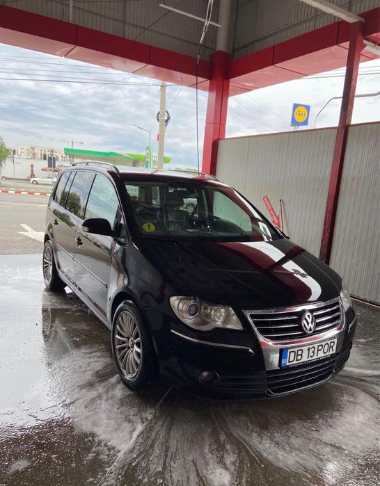 Vw touran cu 7 locuri