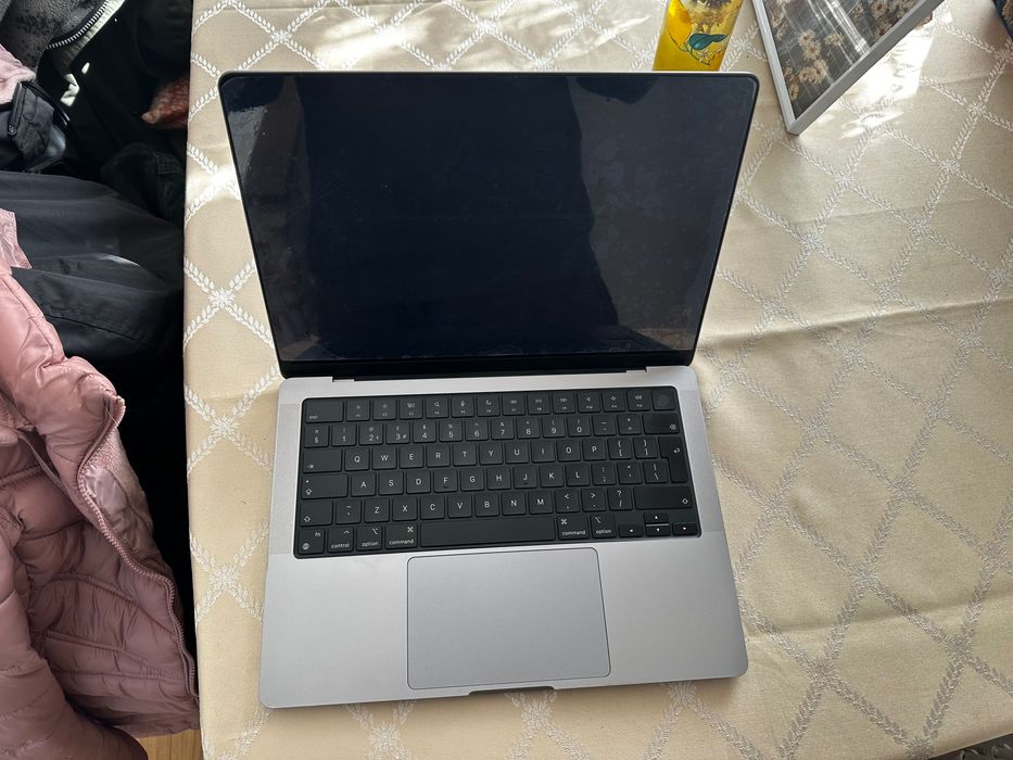 MacBook Pro14インチ2021M1pro32GB / SSD512GB Macbook Pro 14 inch Vadu Izei • OLX.ro