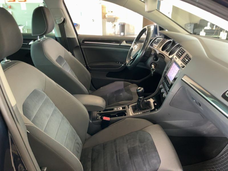 Volkswagen Golf VII 1.6 TDI Highline BlueMotion Tech 2013