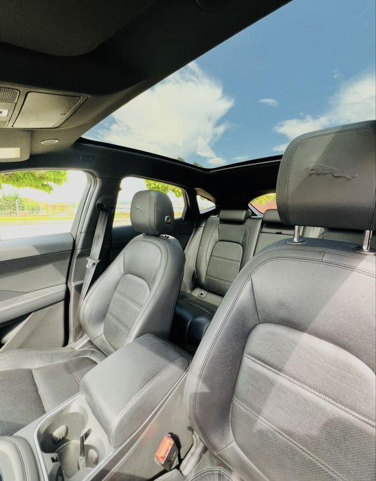 Jaguar E-PACE 2021 • 204 CP • Diesel Mild Hybrid • Automată • Full Option