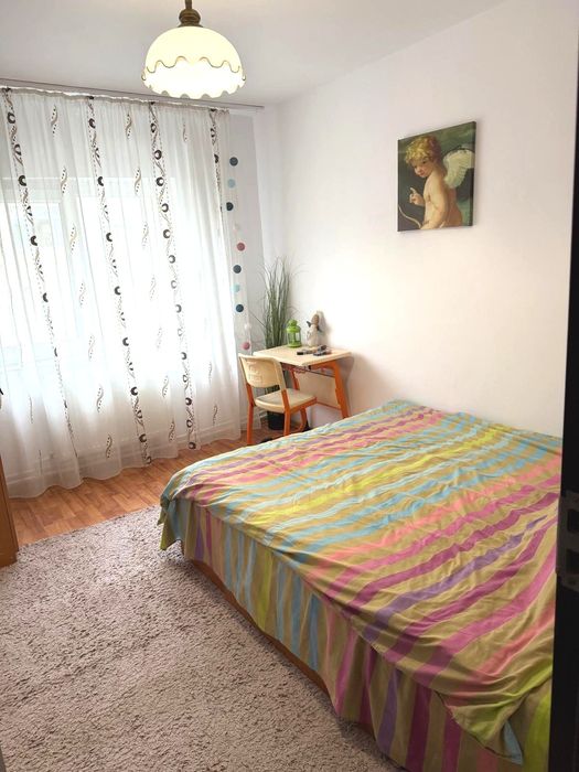 Închiriez apartament 3 camere, zona Traian, str. Matei Basarab