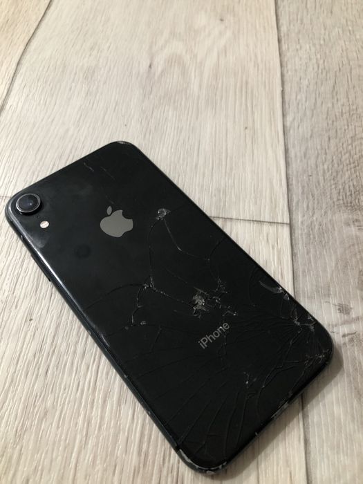 Продам айфон хр 64gb