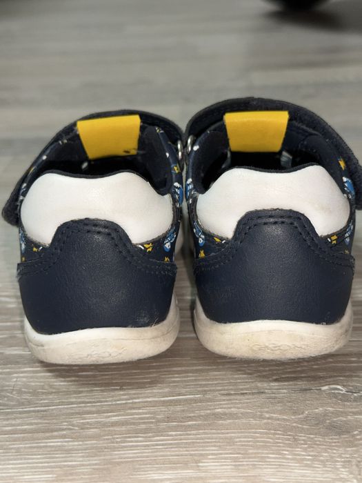 Продам сандалии Geox 23 рр