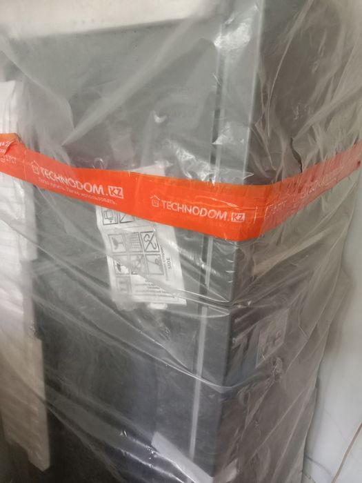 Новый холодильник Беко