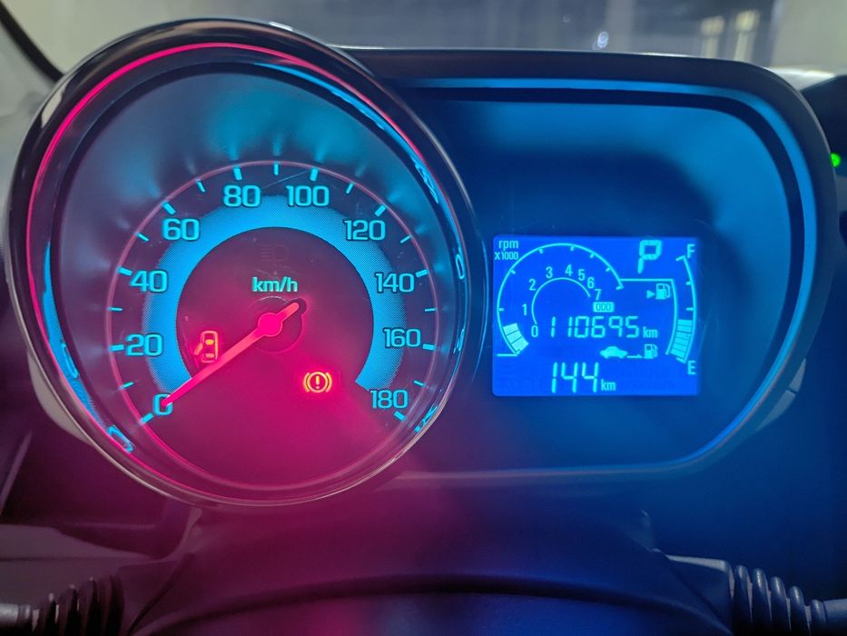 Chevralet Spark sotiladi