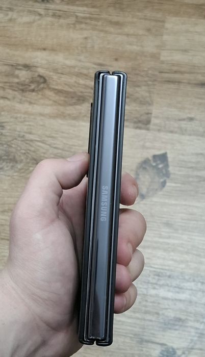 Samsung z fold 5