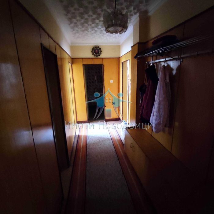 Продава се Тристаен апартамент в Шумен, Военно училище - 90 кв.м за 1332 €/кв.м - Снимка #8