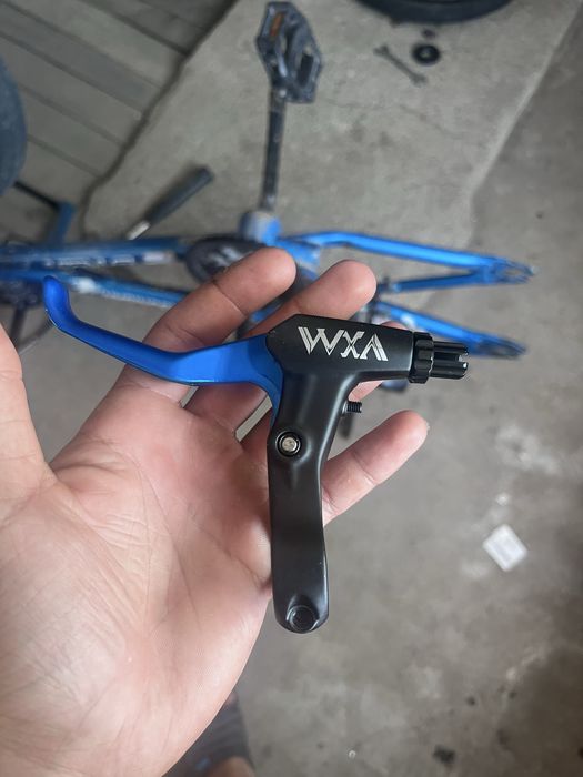 Продавам   Bmx.