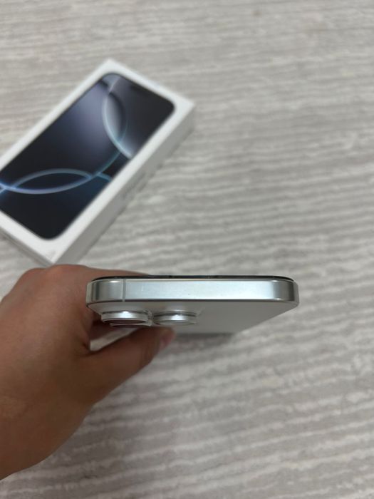 Продам iphone 16 pro max 512gb