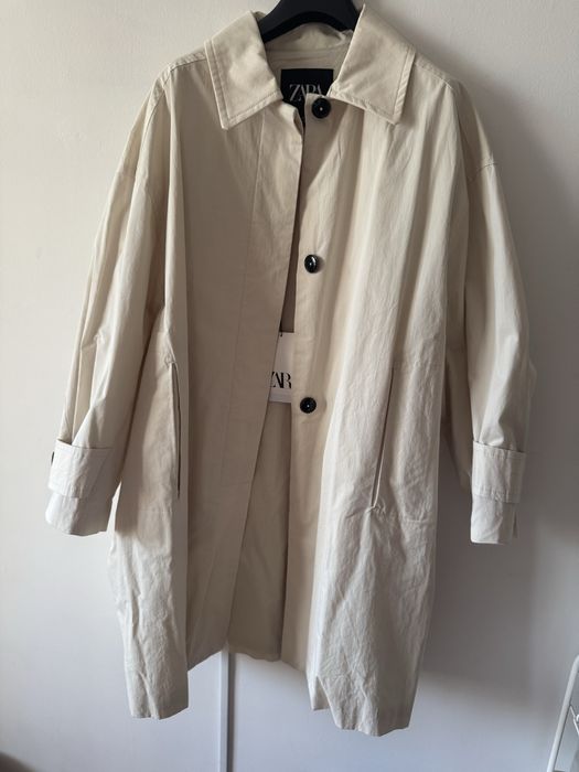 Тренч Zara, с этикеткой