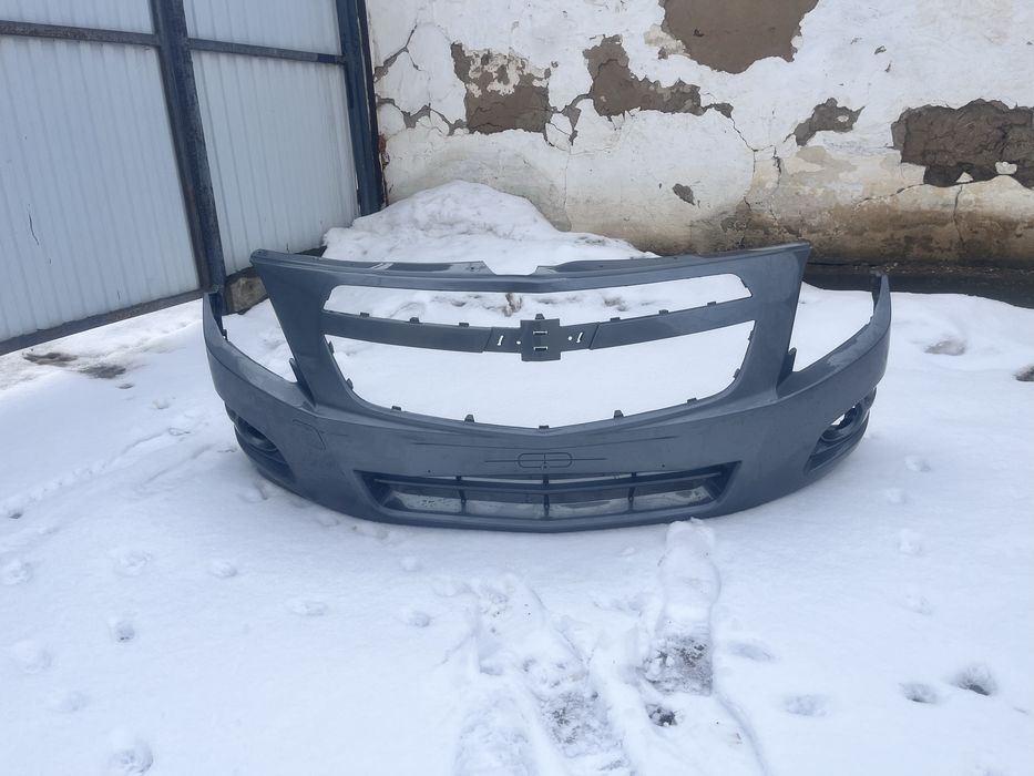 Продам бампер от кобольта с малеким царапиной