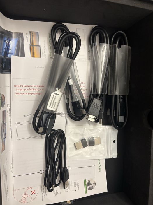 NOU!! Monitor laptop dublu Full HD