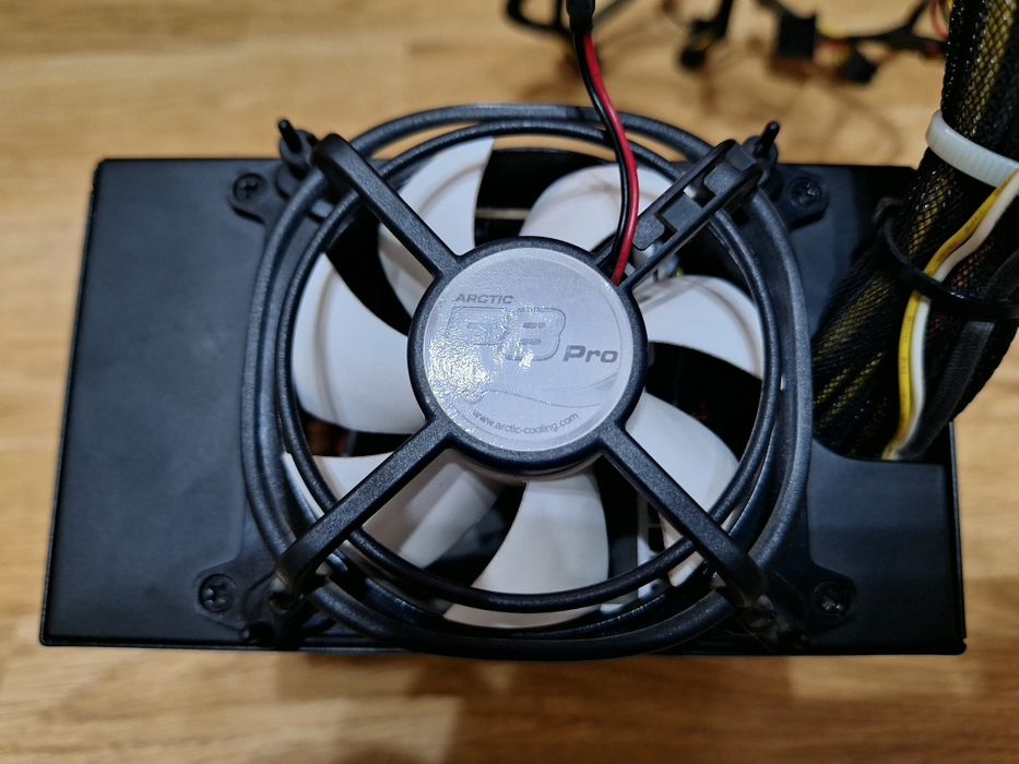 Sursă PC ATX Fusion 550 R, Eco 80, 550W, silențioasă, eficientă.